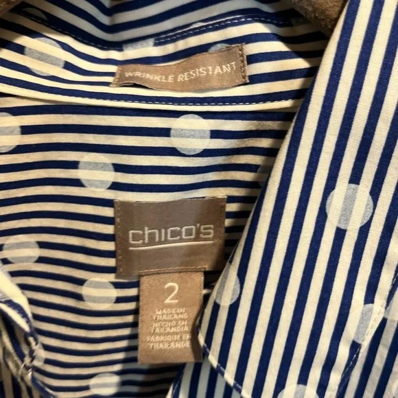 71. WOMENS CHICO’S 2/L DETAIL TOP - Picture 2 of 4